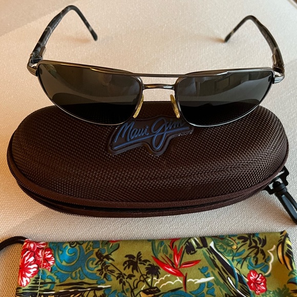 Maui Jim Accessories Mens Maui Jim Sunglasses Poshmark